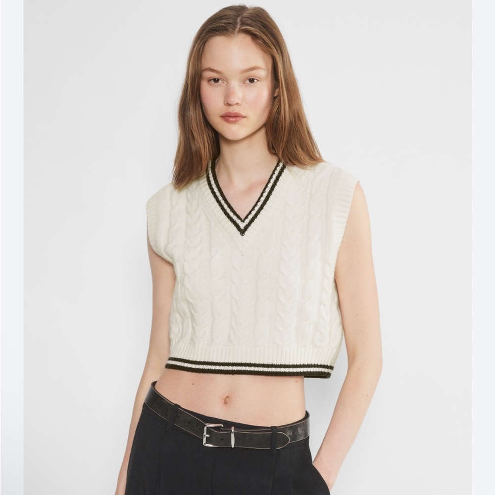 Aritzia- Sunday Best White Cable Knit Sweater Vest XS